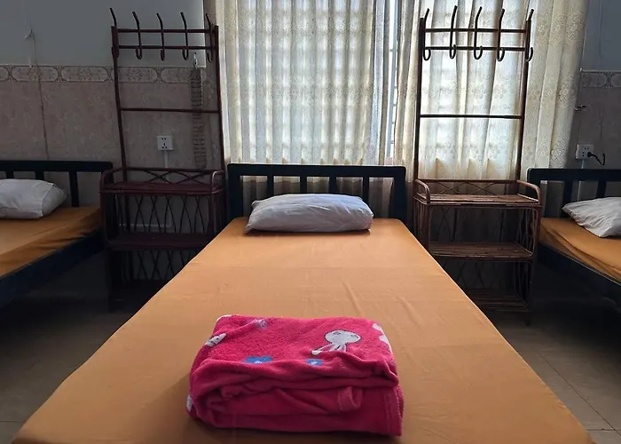 Hostel Eco-home