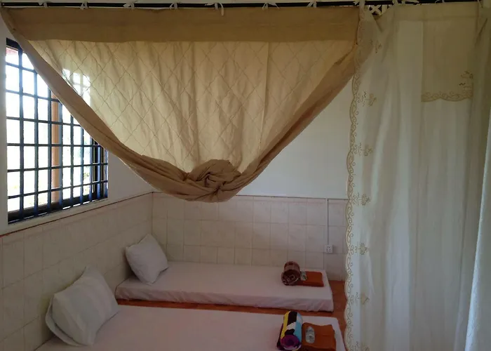 Hostel Eco-home